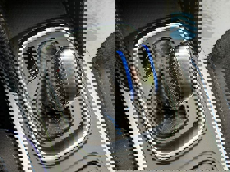 Image Renault MEGANE IV BERLINE 5 PTES. 1.6 TCe 205 GT Full leds GPS Caméra Bose Bluetooth Régul adapt Clim auto Gtie 1 an 